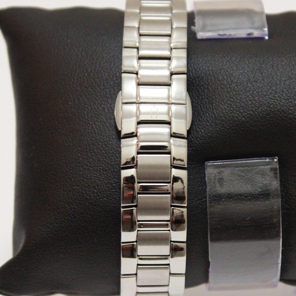 Bulova Sutton Ladies Watch Diamond Indices Black Mother Of Pearl Dial 33mm - Picture 11 of 13